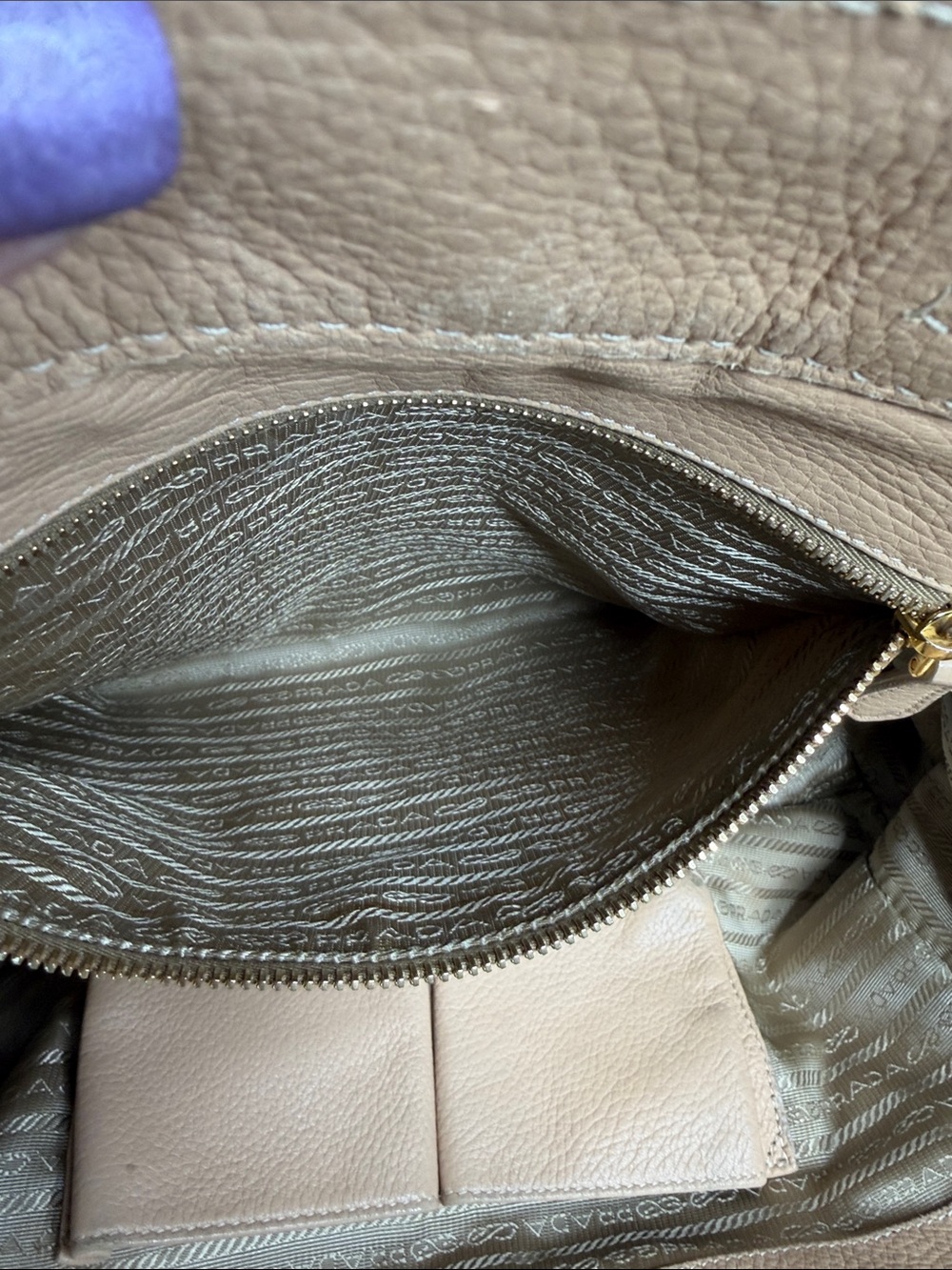 Prada BN CERVO SABBIA Large Soft Creame -Beige Leather Shoulder Satchel - Picture 11 of 17
